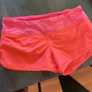 Lululemon Speed Short-neon orange size 4